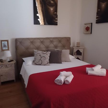 Le Stanze Di Penelope Bed & Breakfast ซาแลร์โน ภายนอก รูปภาพ