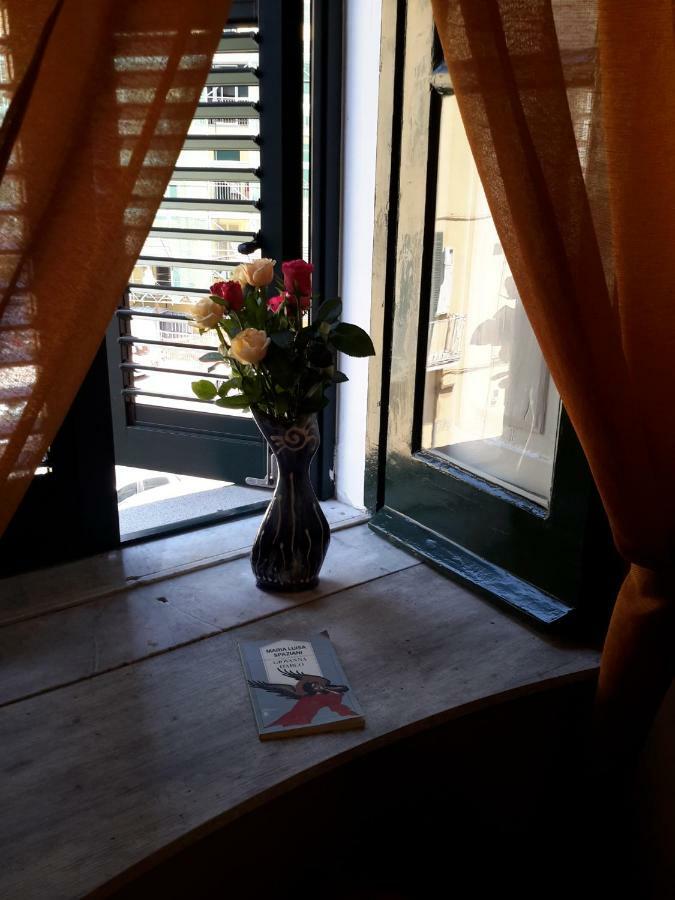 Le Stanze Di Penelope Bed & Breakfast ซาแลร์โน ภายนอก รูปภาพ
