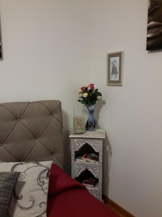 Le Stanze Di Penelope Bed & Breakfast ซาแลร์โน ภายนอก รูปภาพ