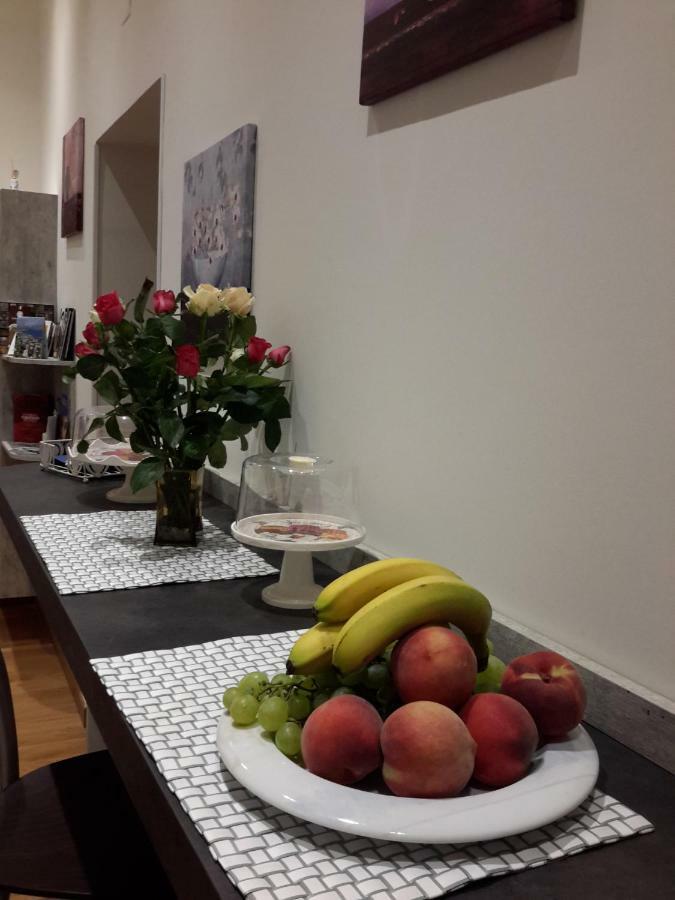 Le Stanze Di Penelope Bed & Breakfast ซาแลร์โน ภายนอก รูปภาพ