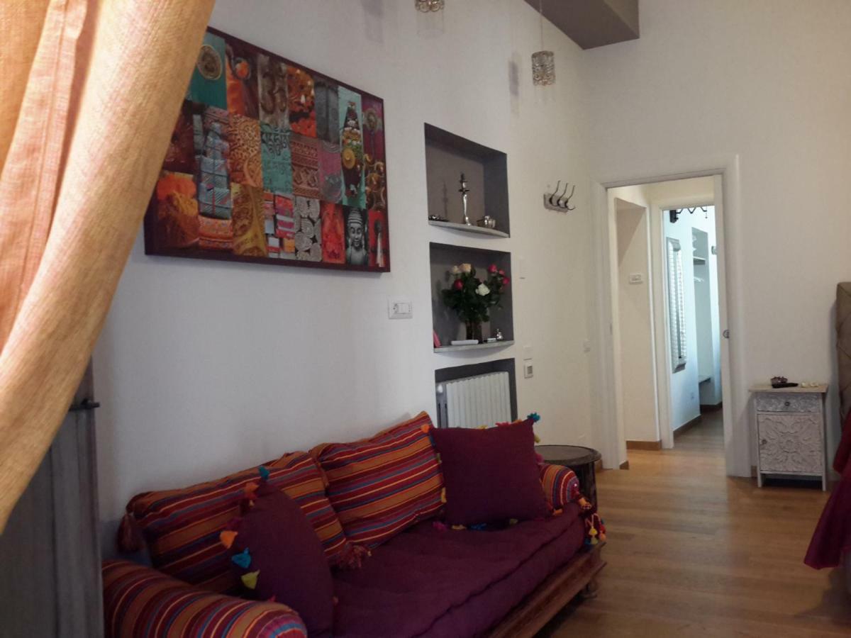 Le Stanze Di Penelope Bed & Breakfast ซาแลร์โน ภายนอก รูปภาพ